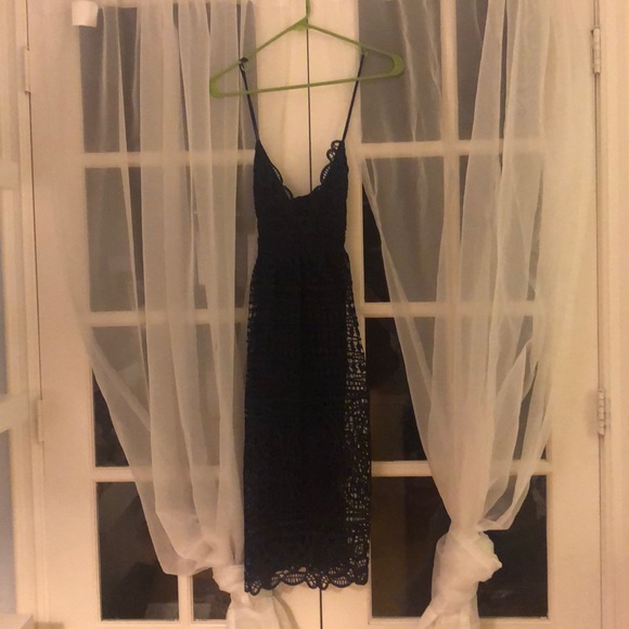 Bardot Versailles Lace V-Neck Navy Dress US6 Small - Picture 6 of 8